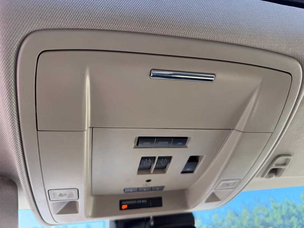 Used 2015 Silver GMC Denali image 15