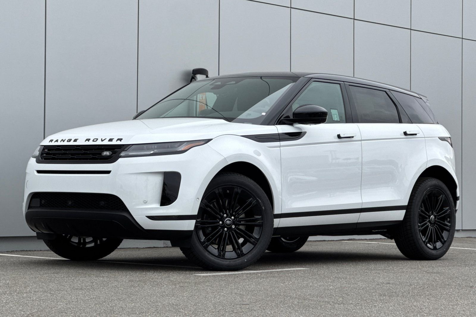 New 2026 Fuji White Land Rover S image 1