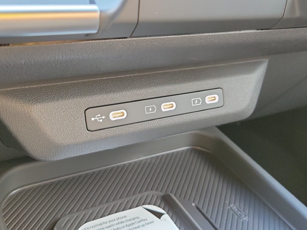 New 2027 Terrain Brown Kia X-Line S image 32