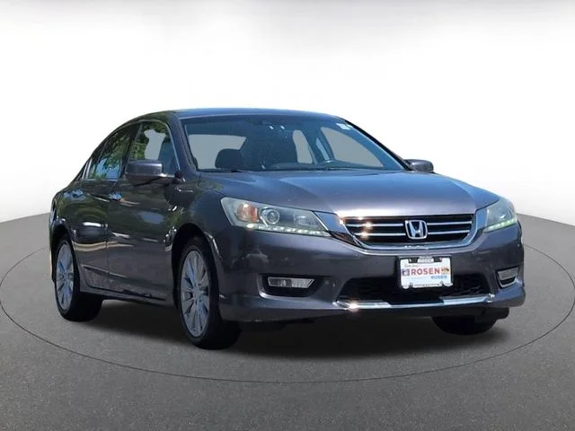 Used 2013  Honda EX-L image 1