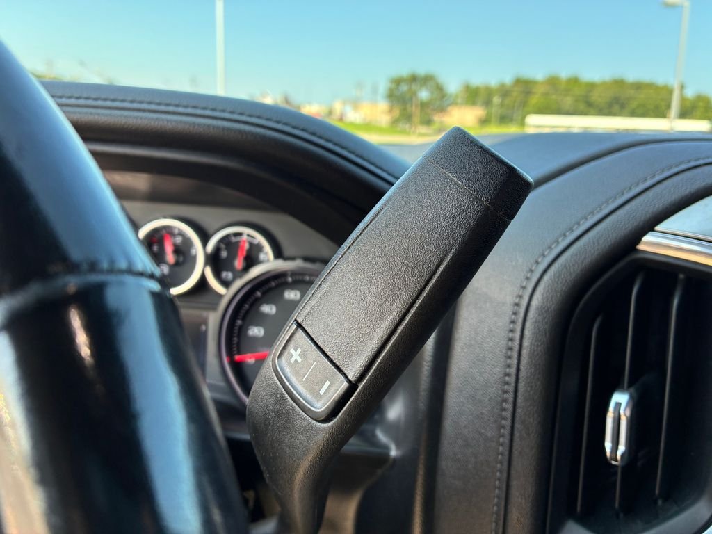 Used 2021 Black Chevrolet LTZ image 17