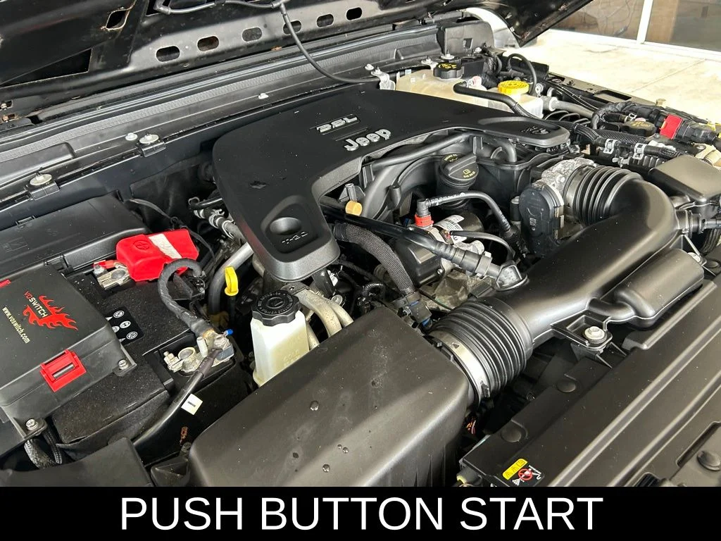 Used 2021 Black Jeep Unlimited Rubicon image 15
