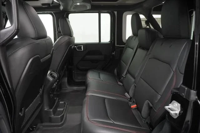 New 2026 Black Clear-Coat Exterior Paint Jeep Rubicon image 17