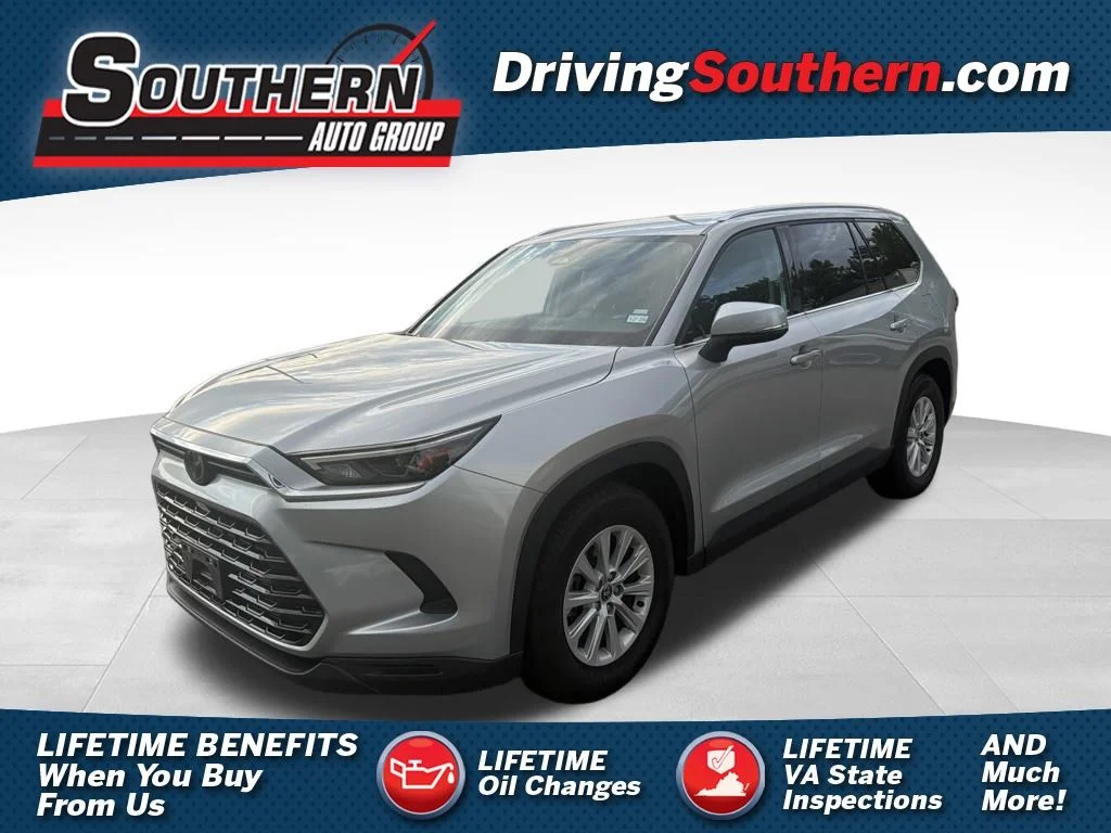 Used 2025 Silver Toyota XLE image 1
