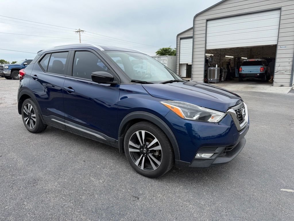 Used 2019 Nissan Kicks SR with VIN 3N1CP5CU7KL470393 for sale in Shelbyville, TN