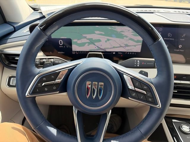 Used 2025 White Frost Tricoat Buick Avenir image 16