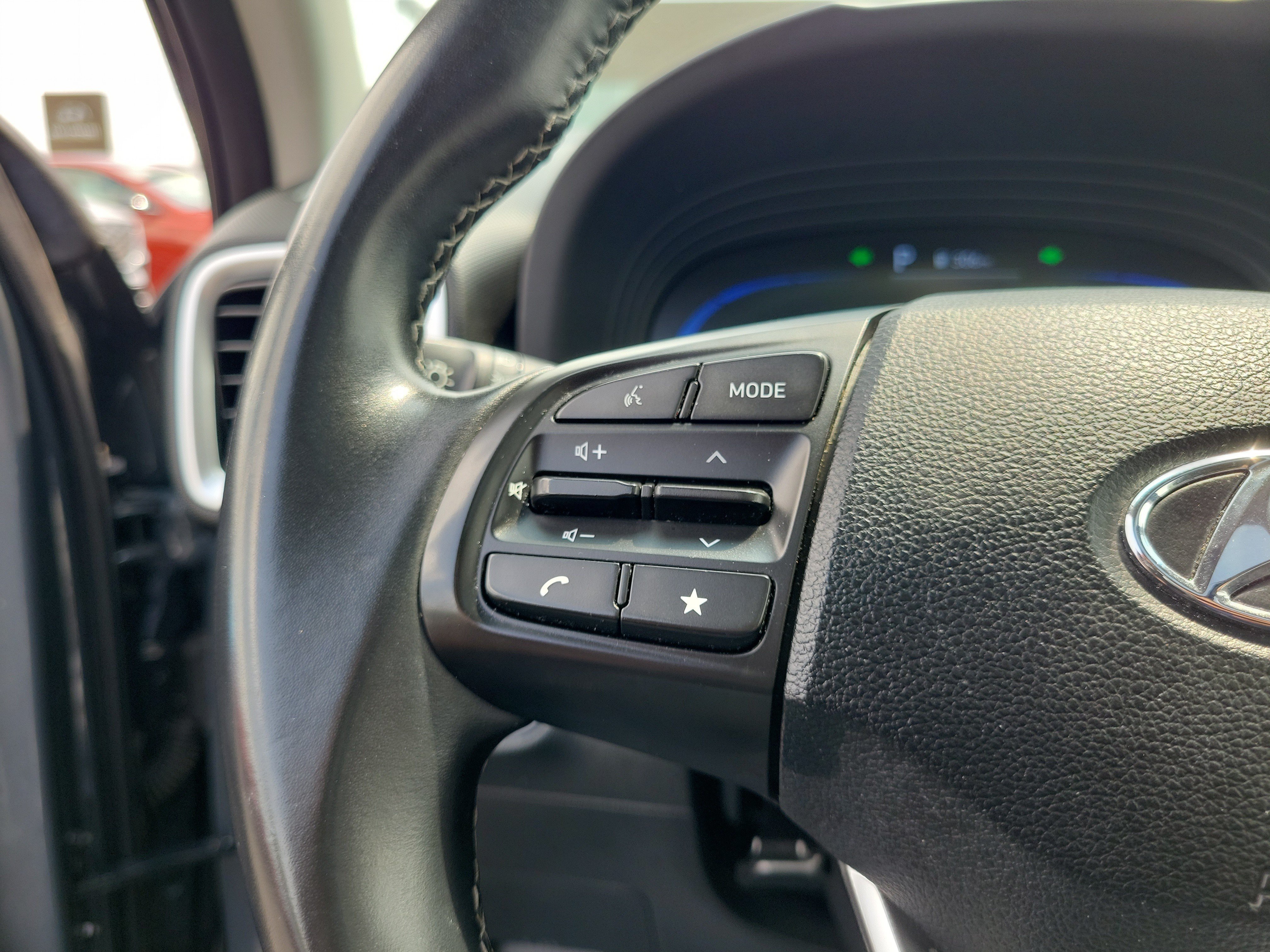 Certified Used 2025 Ecotronic Gray Hyundai SEL image 22