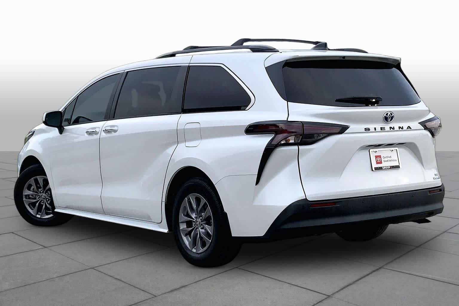 Used 2024 Wind Chill Pearl Toyota XLE image 12
