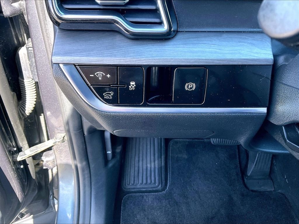 Used 2024 Gray Kia X-Line image 25
