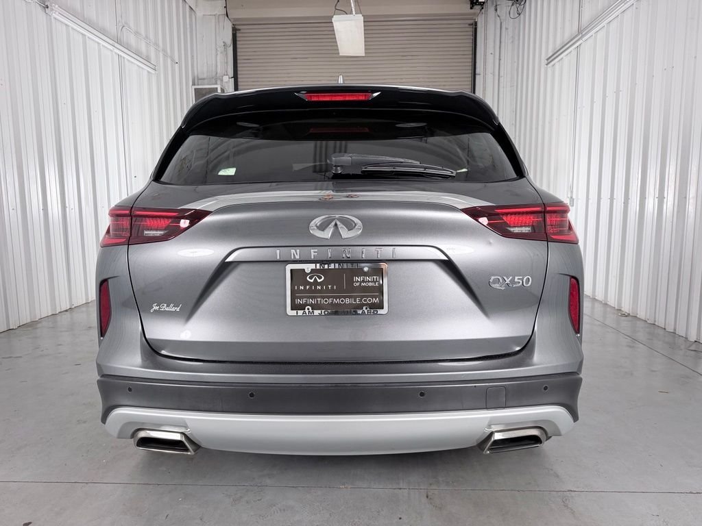 Used 2023 Gray INFINITI LUXE image 6