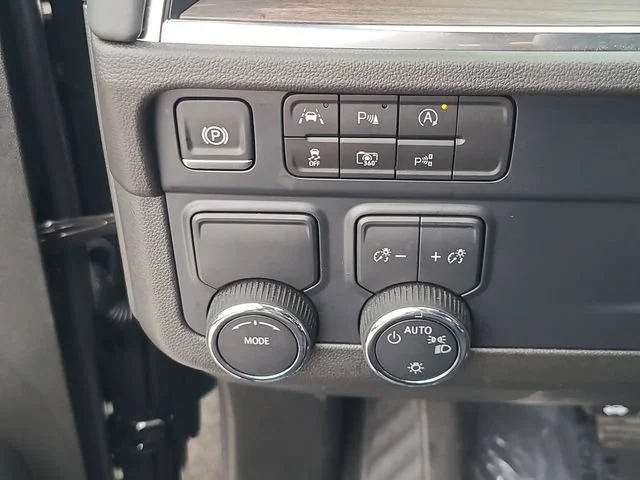 Used 2025 Black Chevrolet LS image 24