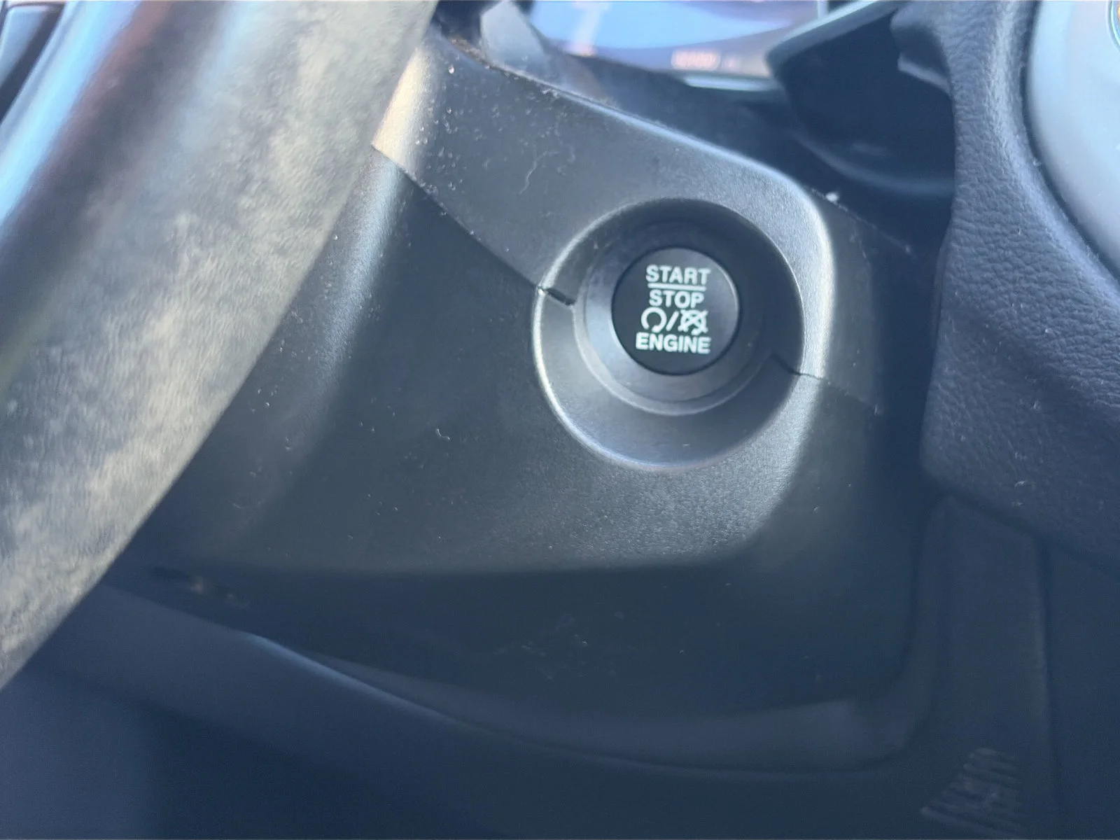 Used 2020 Diamond Black Jeep Latitude image 22