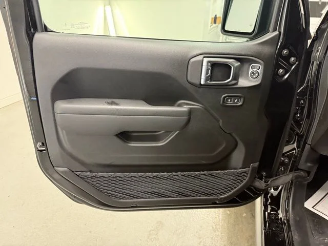 New 2025 Black Clear-Coat Exterior Paint Jeep Willys image 11