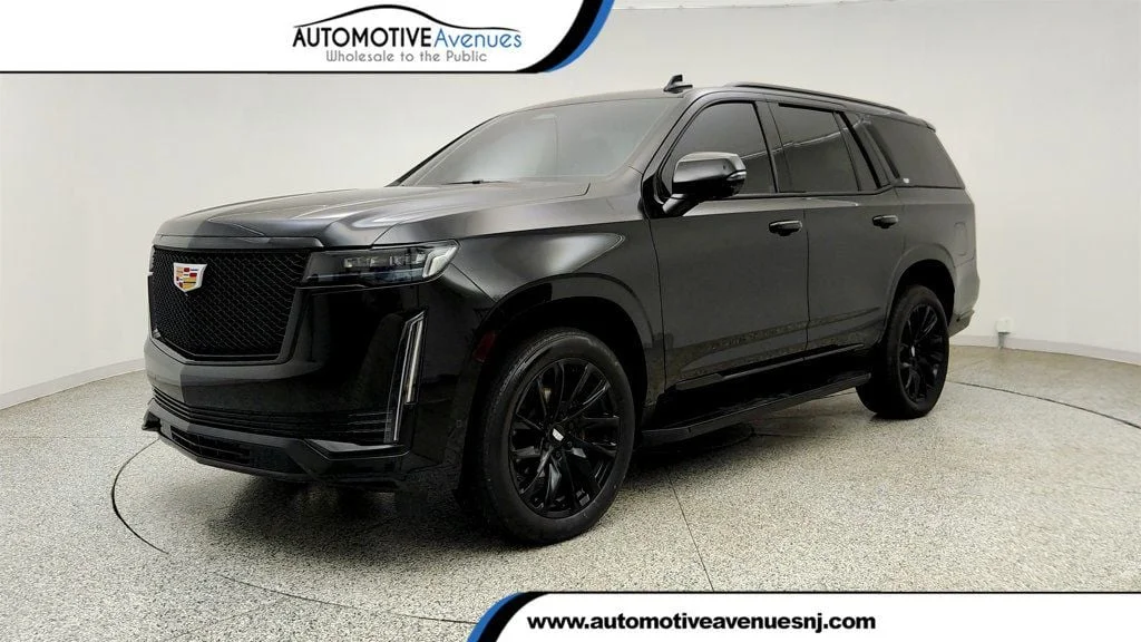 Used 2021 Black Raven Cadillac 4WD 4dr Sport w/ Illumination Pkg & 22