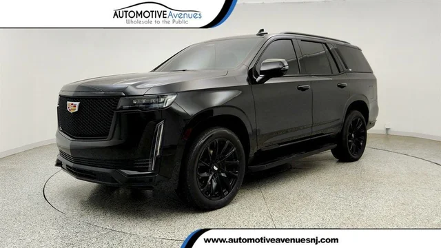 2021 Cadillac Escalade 4WD 4dr Sport w/ Illumination Pkg & 22'' Gloss Black Wheels