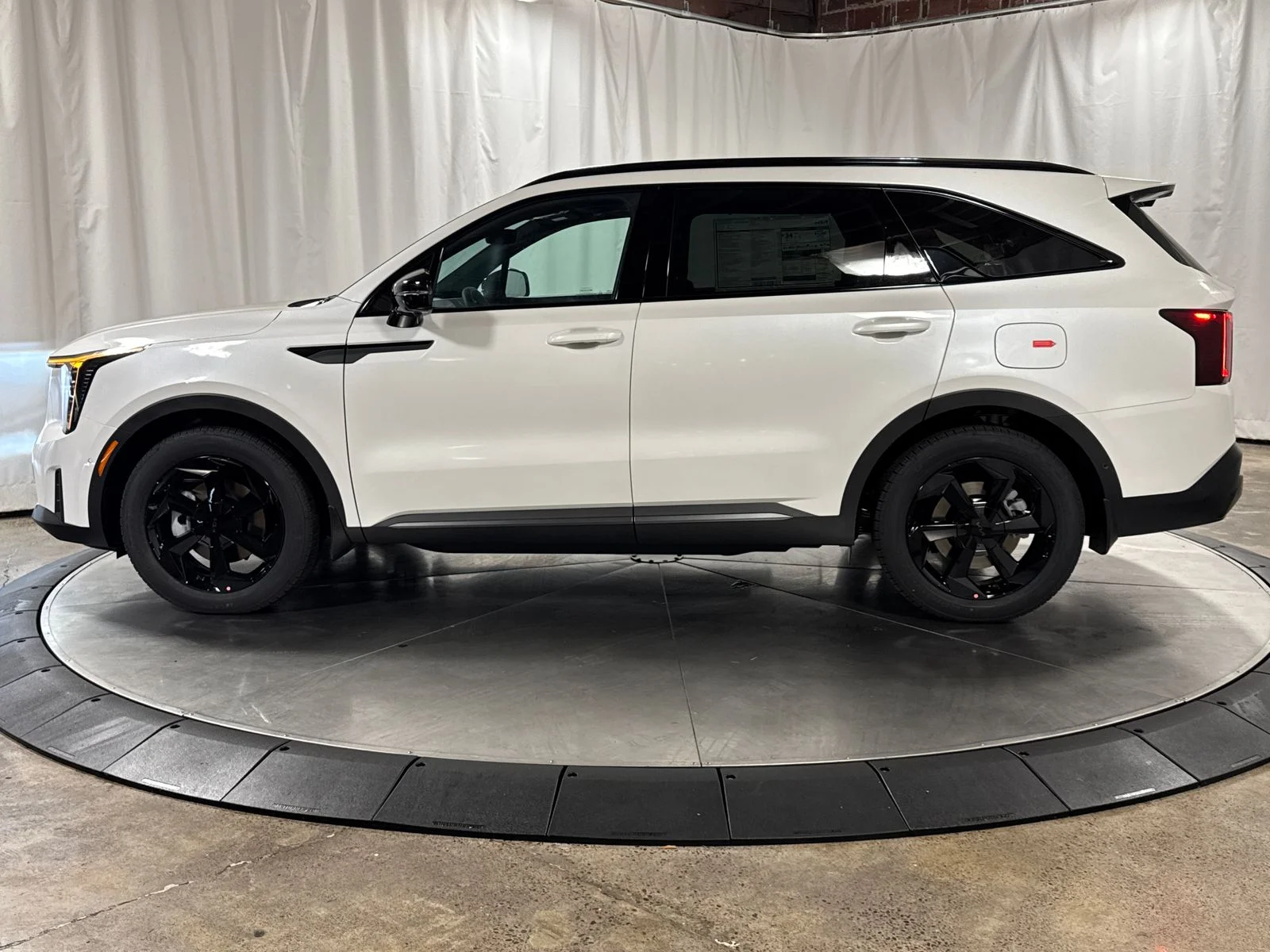 New 2026 Snow White Pearl Kia X-Line SX Prestige image 8