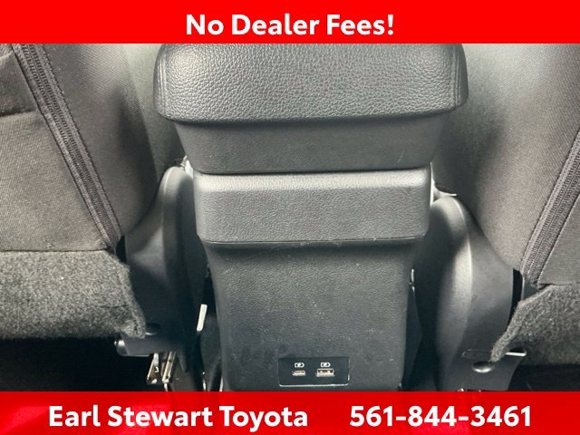 Used 2024 Black Mitsubishi 2.0 LE image 33