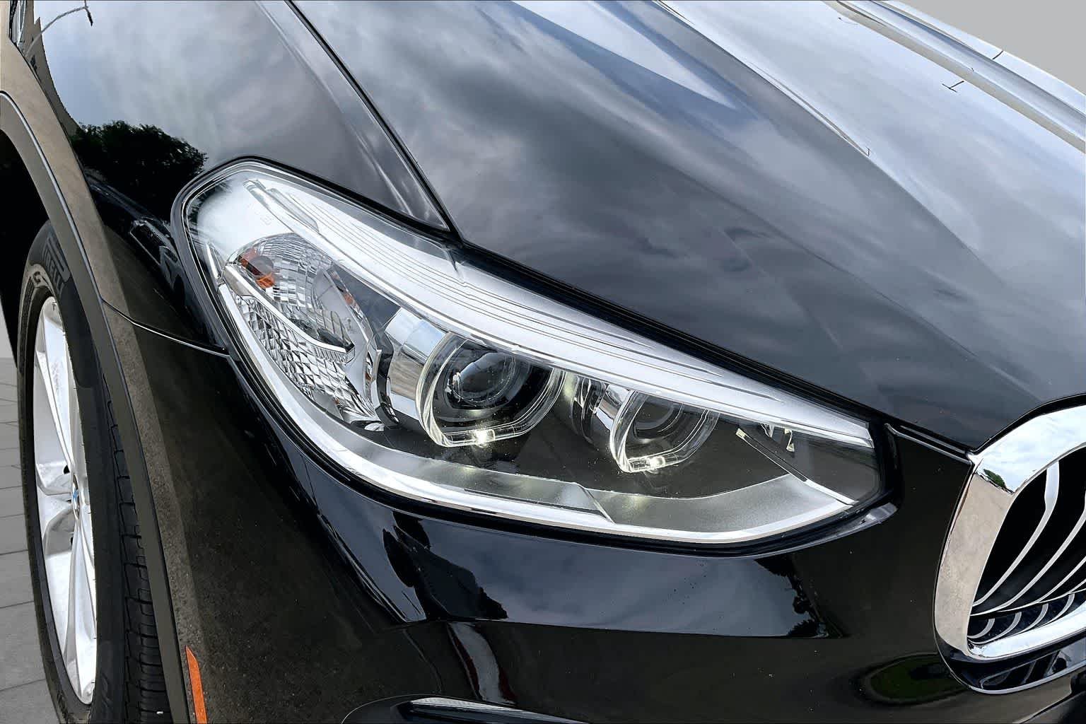 Used 2020 Jet Black BMW sDrive30i image 26