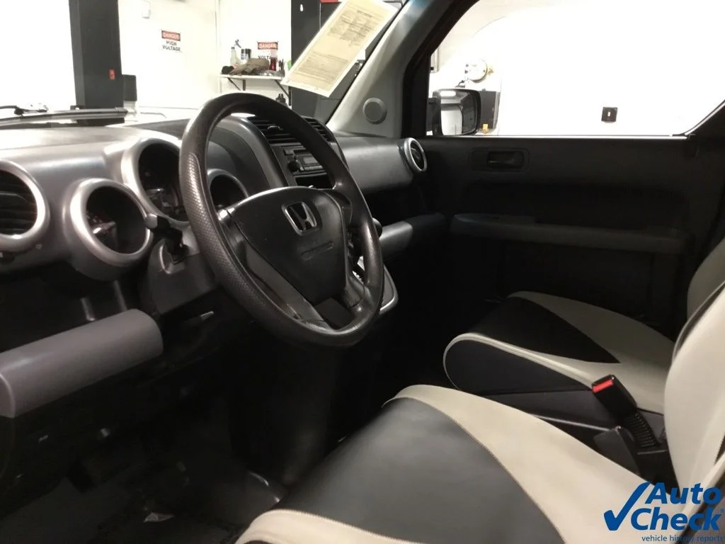 Used 2005 Orange Honda LX image 20