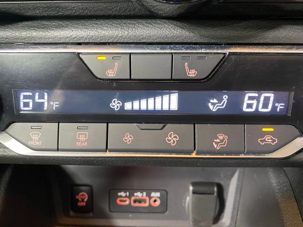 Used 2025 Gray Nissan SR image 23