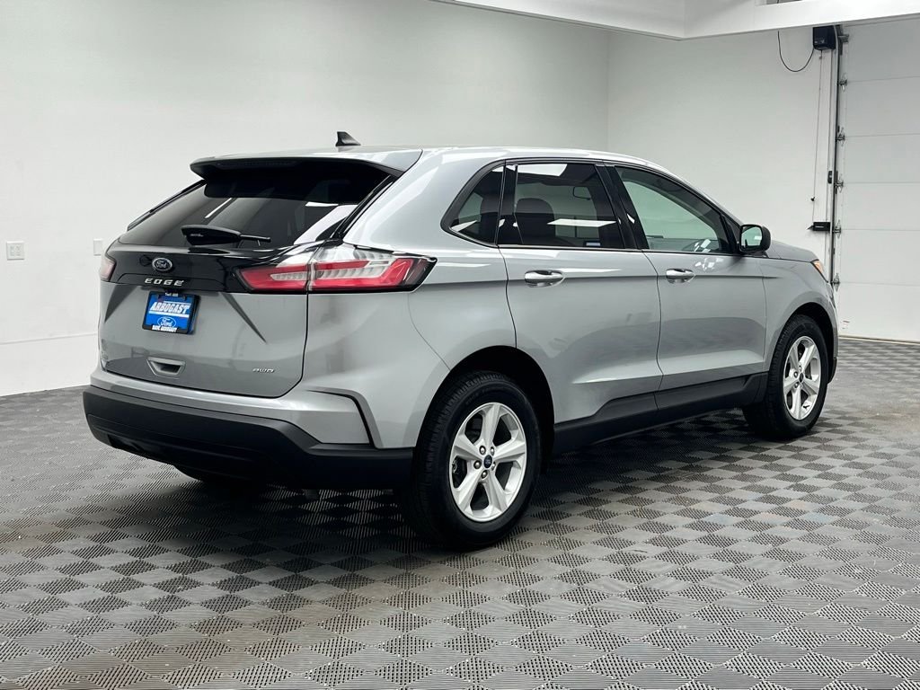2022 Ford Edge SE - Photo 8