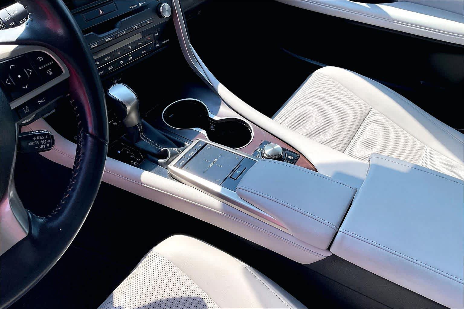 Used 2022 Eminent White Pearl Lexus  image 15