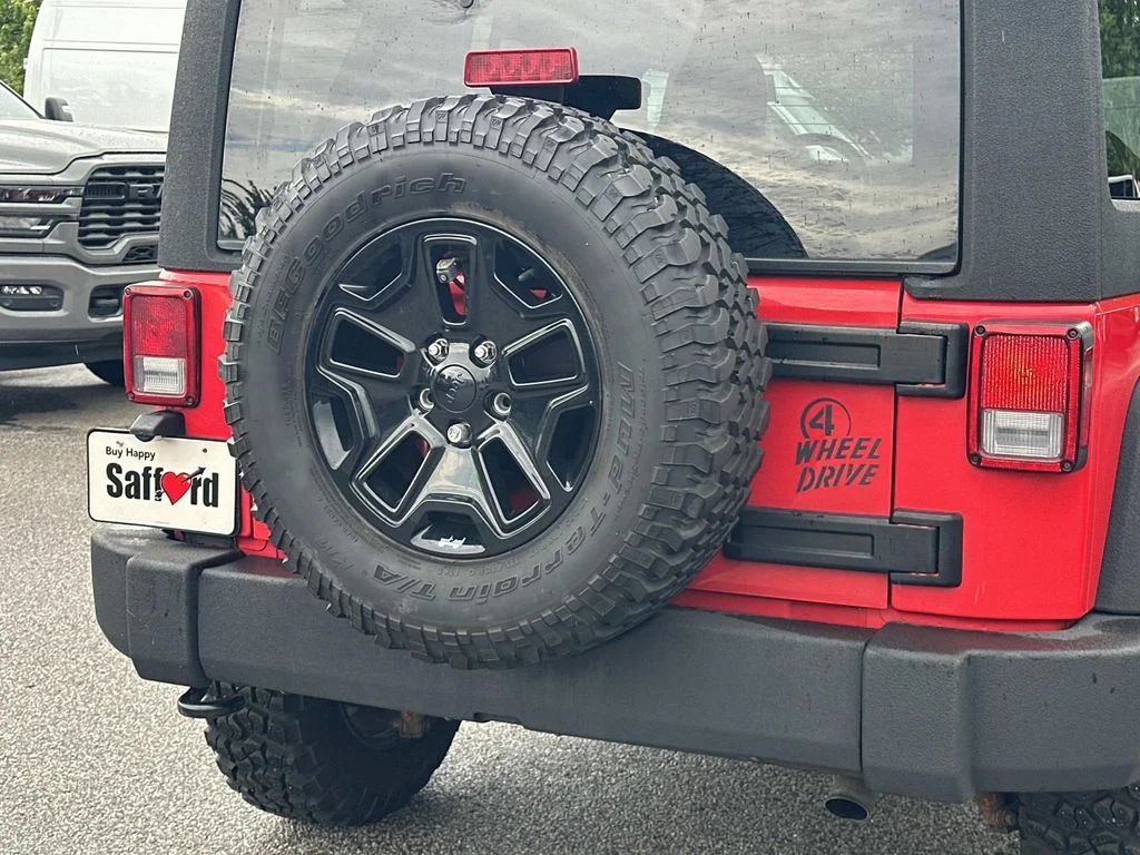 Used 2017 Red Jeep Unlimited Sport image 11