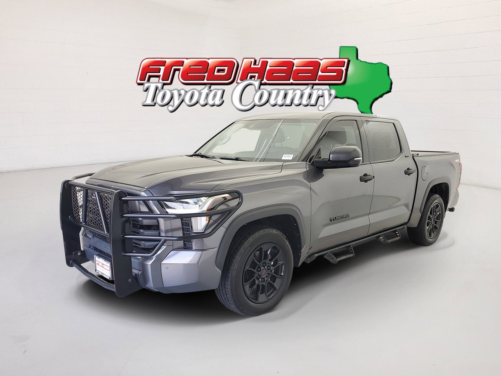 Used 2023 Magnetic Gray Metallic Toyota SR5 image 1