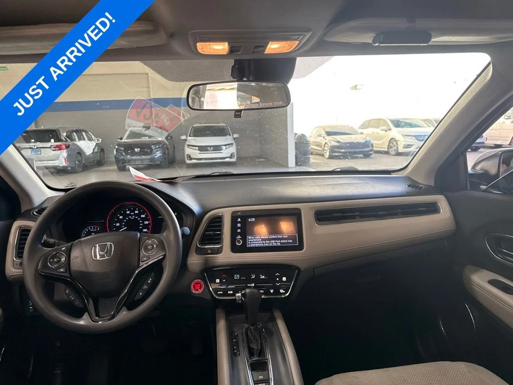 Certified Used 2019 Lunar Silver Metallic Honda EX image 6