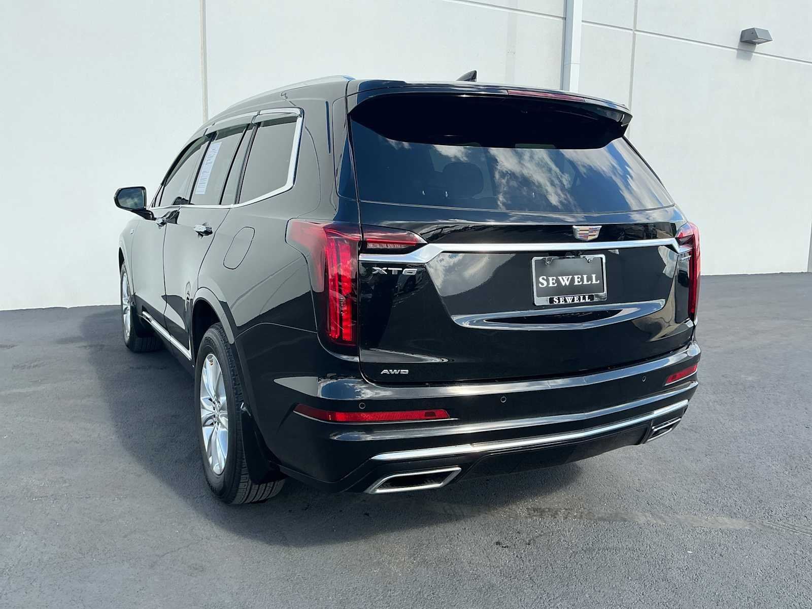Used 2024 Stellar Black Metallic Cadillac AWD Luxury image 5