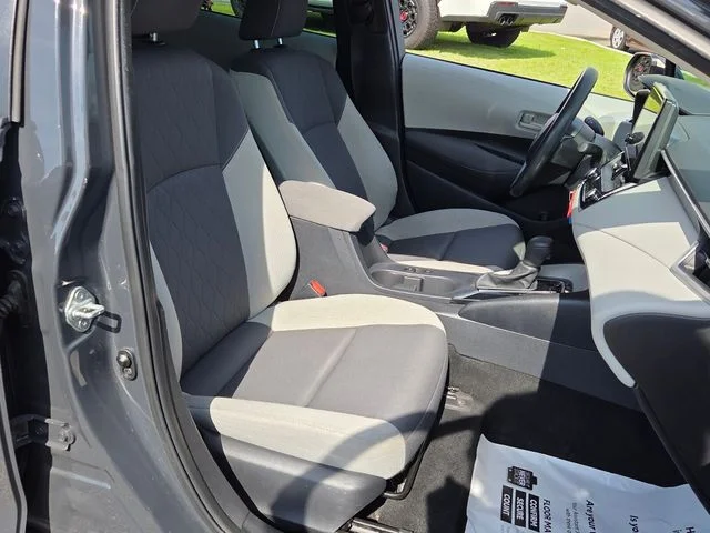Used 2023  Toyota LE image 15