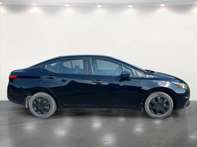 Used 2021 Black Nissan 1.6 S image 10