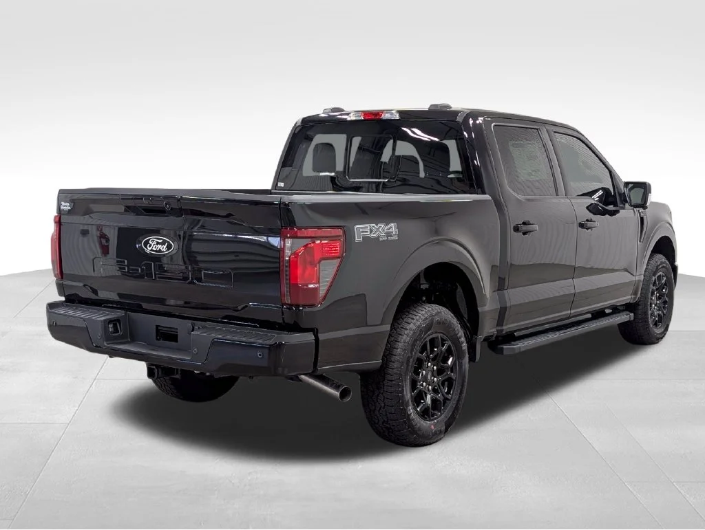 New 2026 Agate Black Metallic Ford XLT image 24
