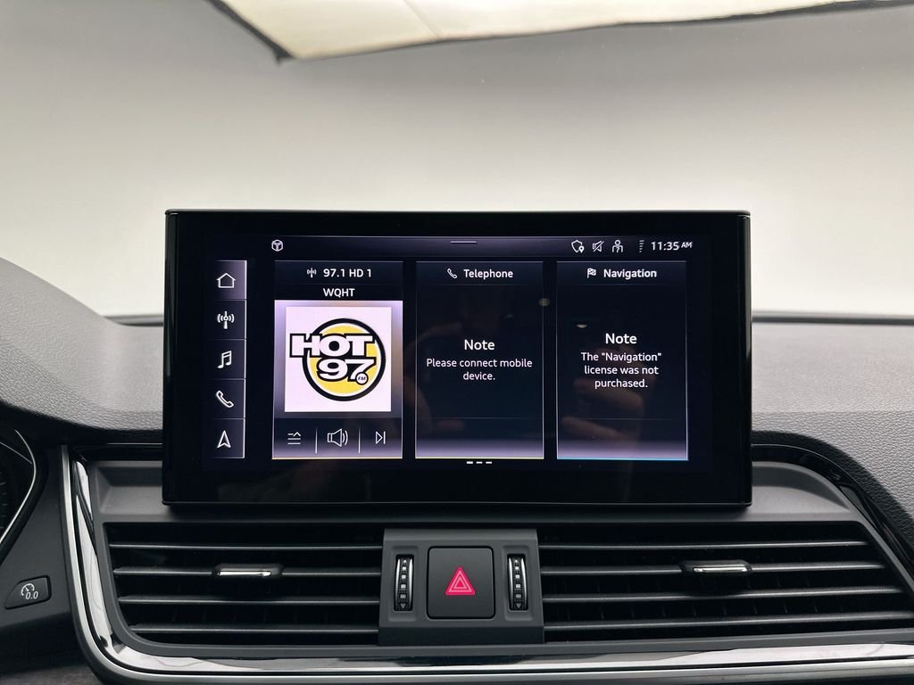 Used 2024  Audi 45 S line Premium image 26