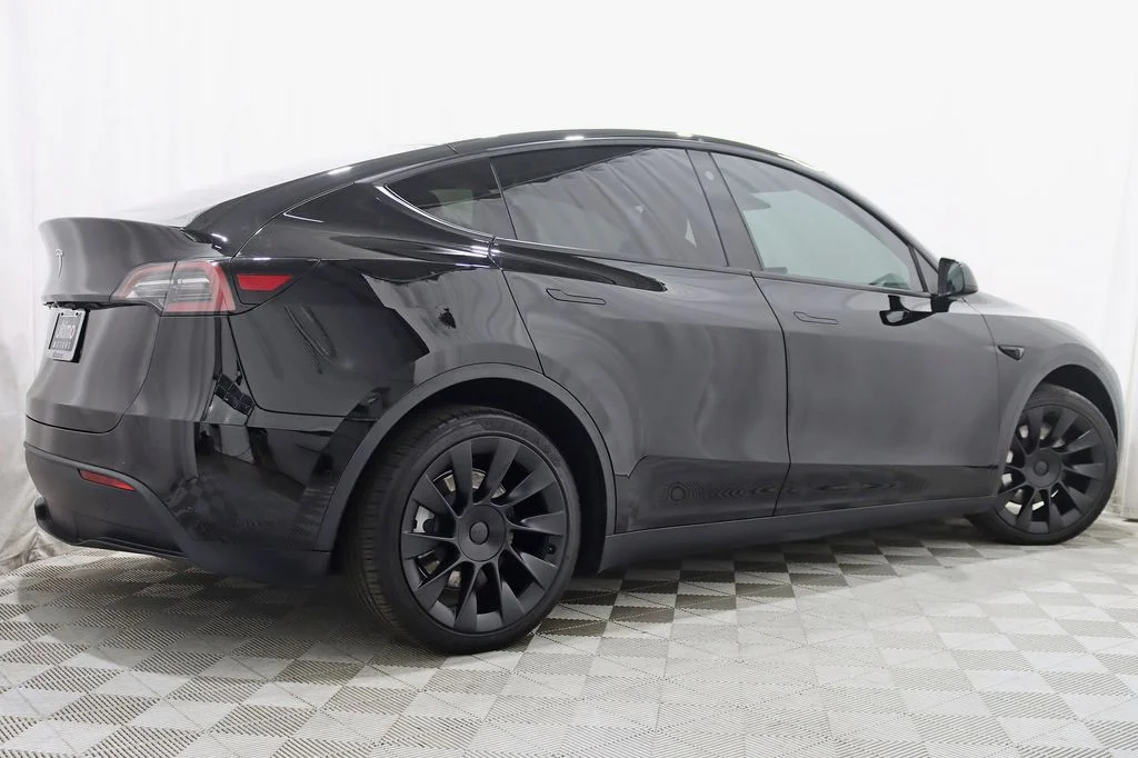 Used 2022 Black Tesla Long Range image 9