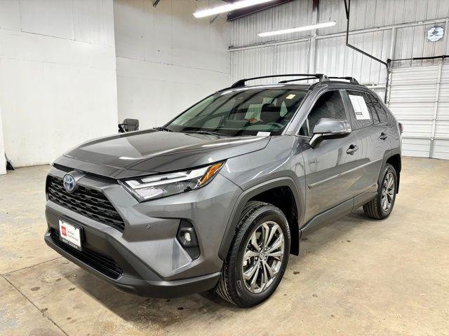 Used 2024 MAGNETIC GRAY MET. Toyota  image 3