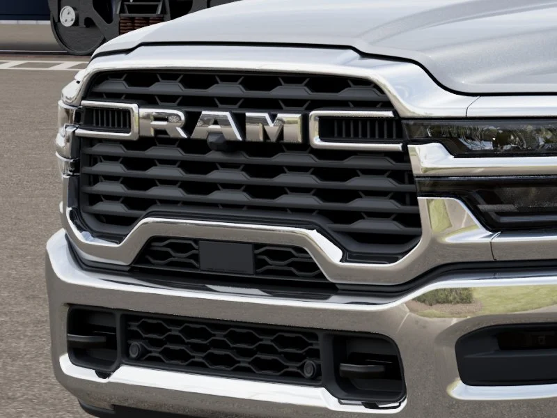 New 2026 Silver-Zynith Exterior Paint RAM TRADESMAN image 7