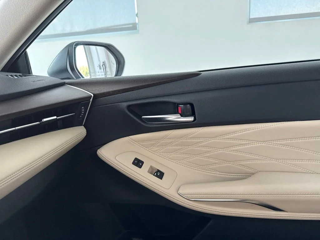 Used 2020 Pearl Toyota Limited image 24