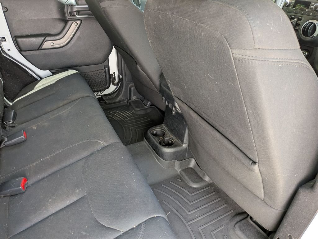 Used 2016 White Jeep Unlimited Sport image 29