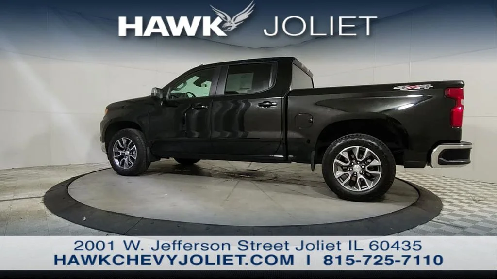 Used 2023 Black Chevrolet LT image 5