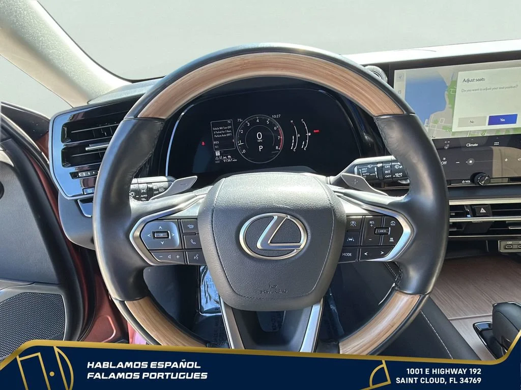 Used 2023  Lexus RX 350 image 17