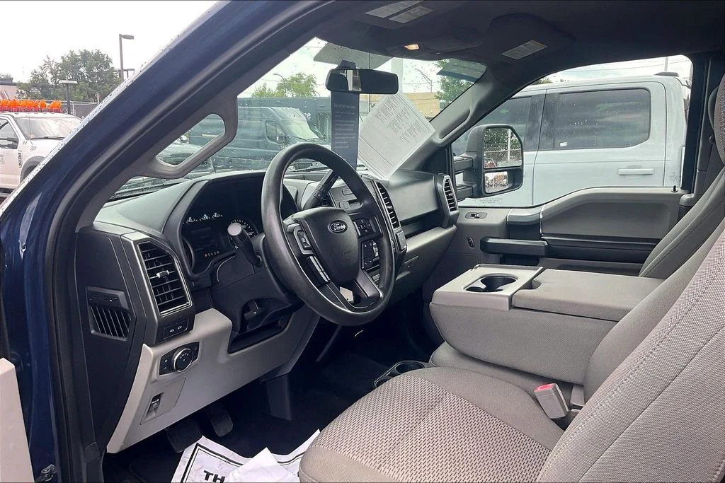 Used 2018 Blue Ford XLT image 13