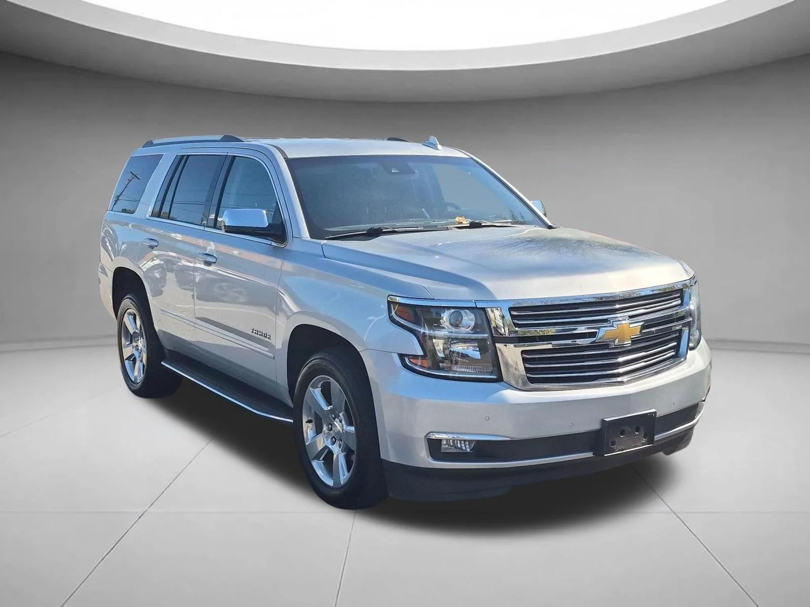 Used 2018 Silver Ice Metallic Chevrolet Premier image 7
