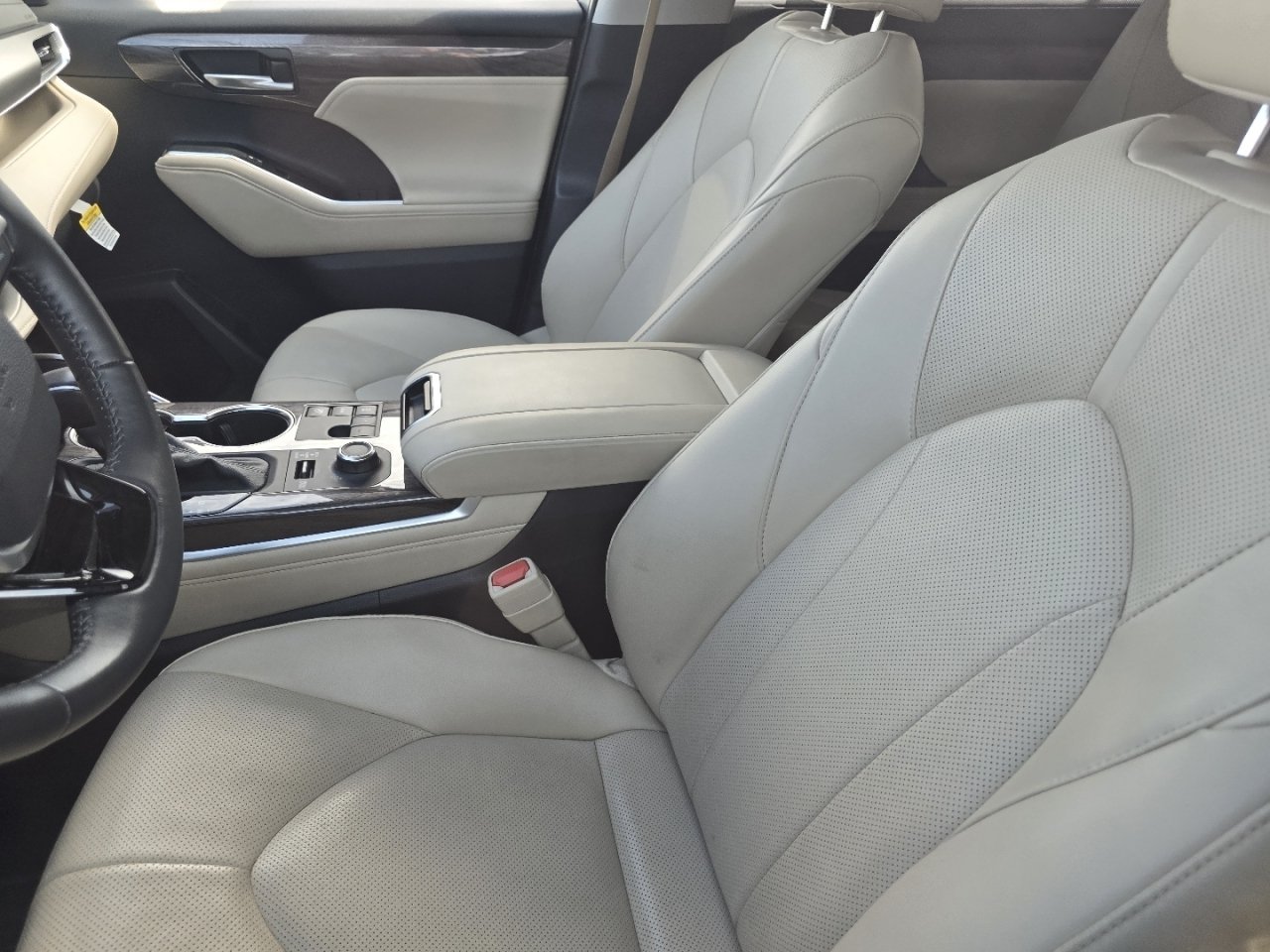 Certified Used 2024 Gray Toyota Limited image 21