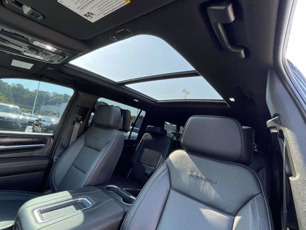 Used 2024 Black GMC Denali image 27