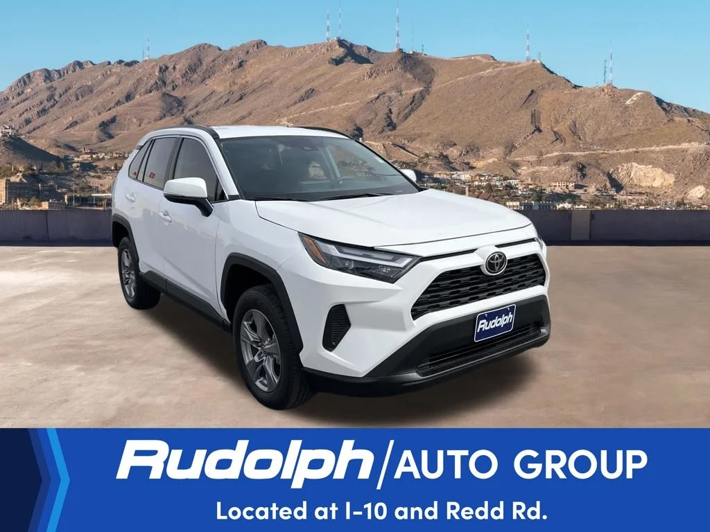 Used 2025 White Toyota XLE image 7