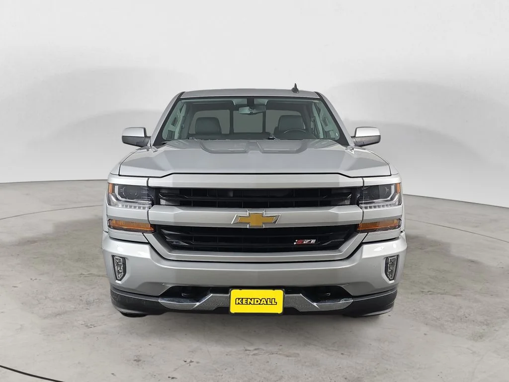 Used 2016 Silver Ice Metallic Chevrolet LT image 2
