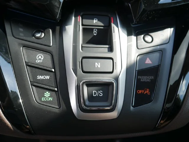 New 2027 Platinum White Pearl Honda Touring image 14