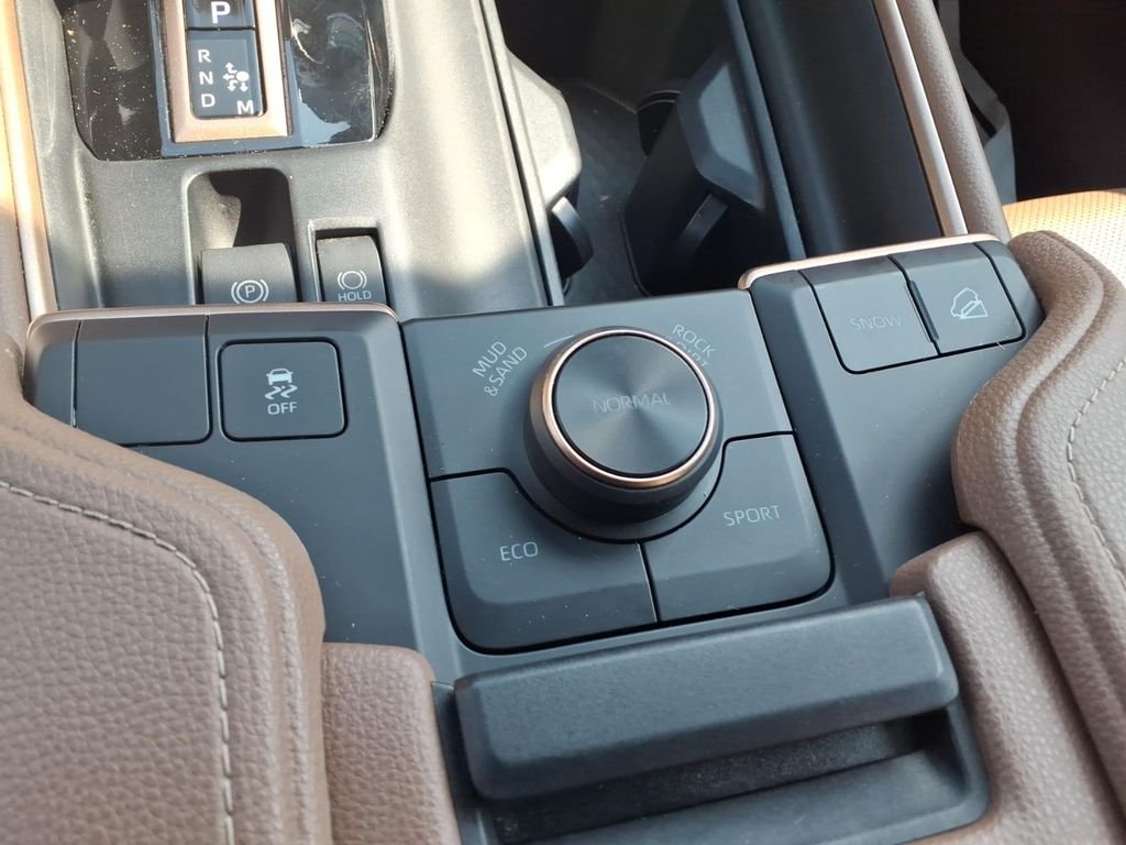 Used 2025 Storm Cloud Toyota Hybrid MAX Platinum image 21