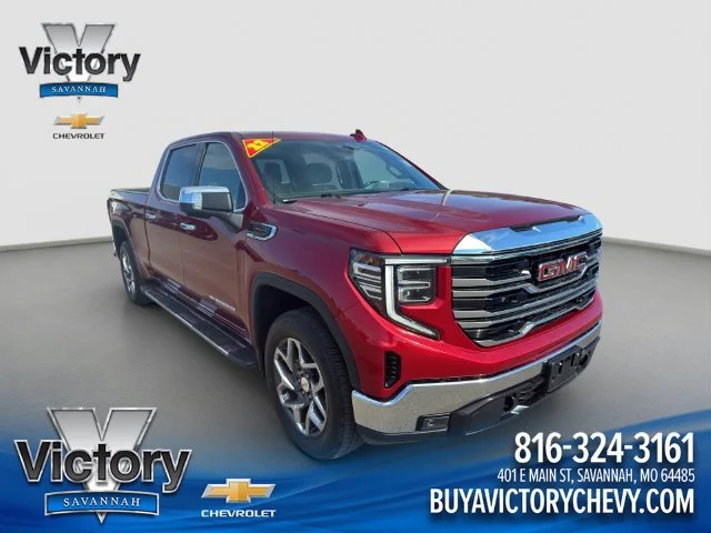 Used 2022 CAYENNE RED TINTCOAT GMC SLT image 1